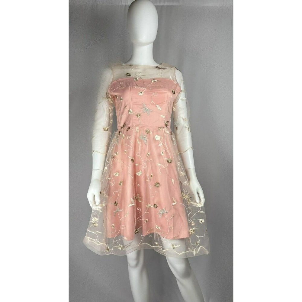 Women's Floral Embroidered Dress Vintage Bohemian Lace Mesh Overlay Size M